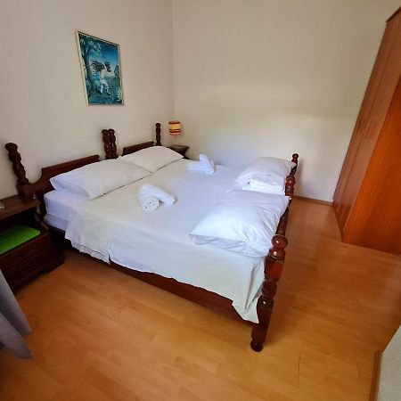 Apartments Silvana Trogir Exterior photo
