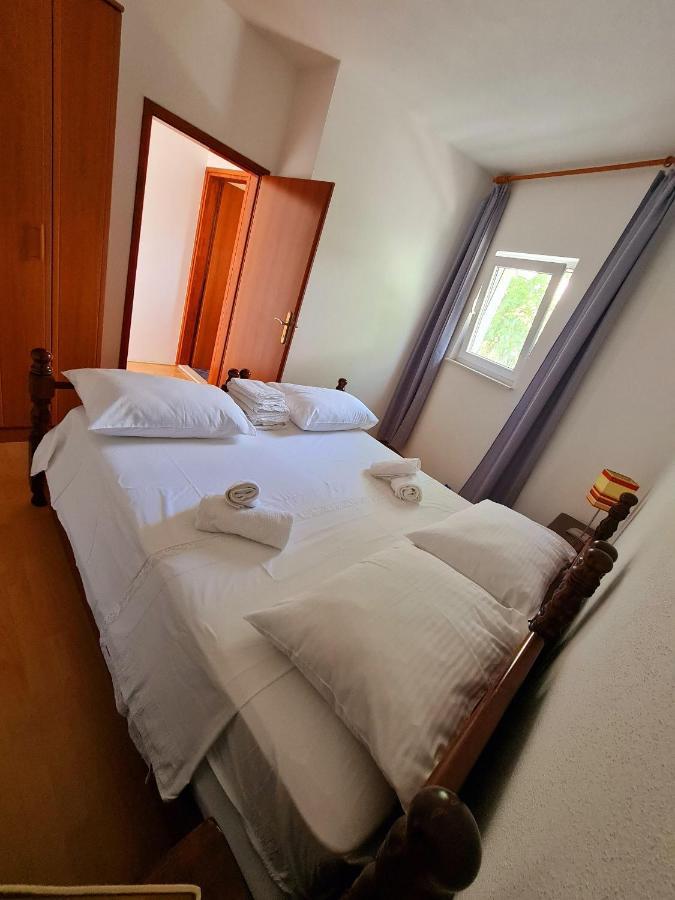 Apartments Silvana Trogir Exterior photo