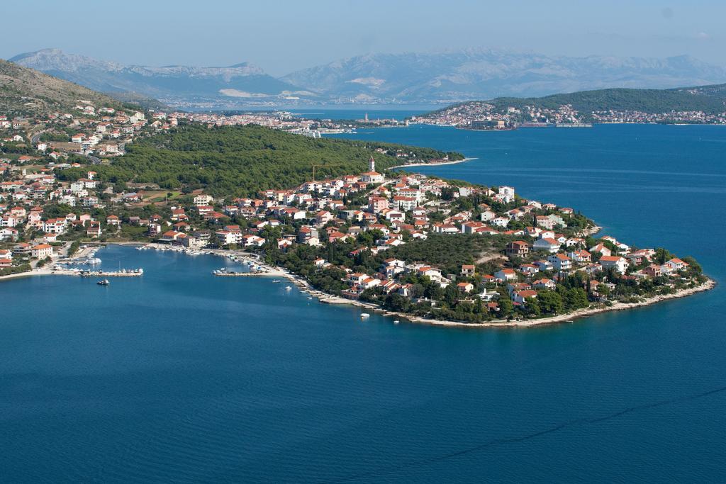 Apartments Silvana Trogir Exterior photo