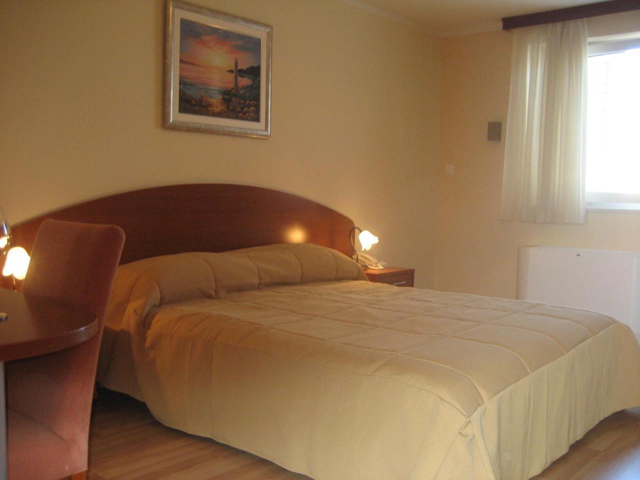 Apartments Silvana Trogir Exterior photo